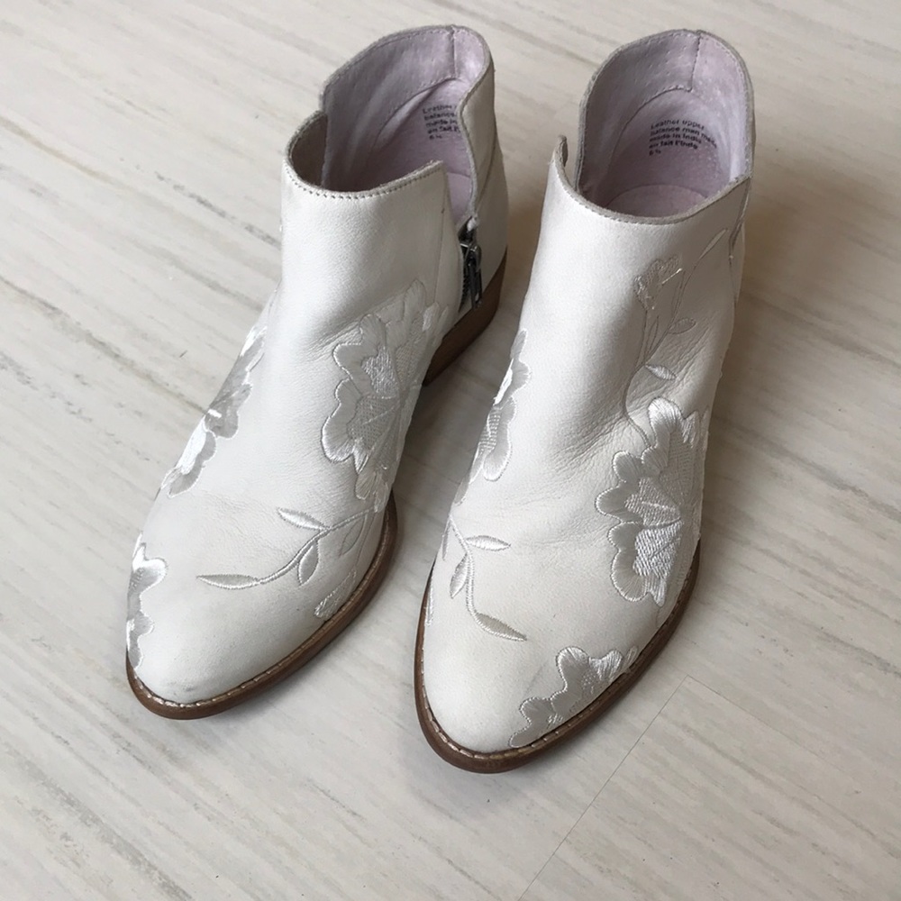 Seychelles flower Lantern ankle bootie Size 6.5